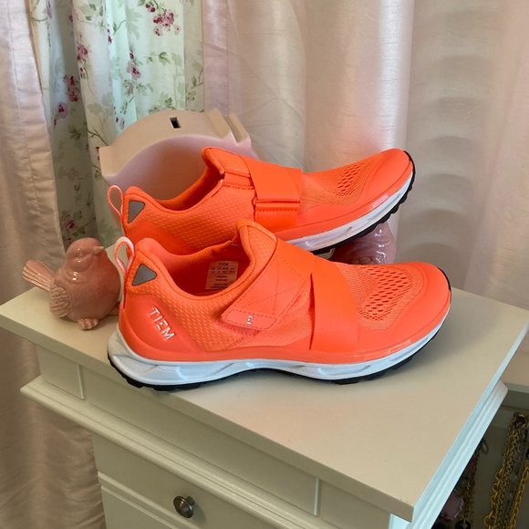 Tiem Slipstream cycling shoes in Fire Orange, size 8.5 - Picture 2 of 2